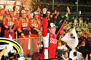 Tony Stewart Wins 2011 Sprint Cup Championship